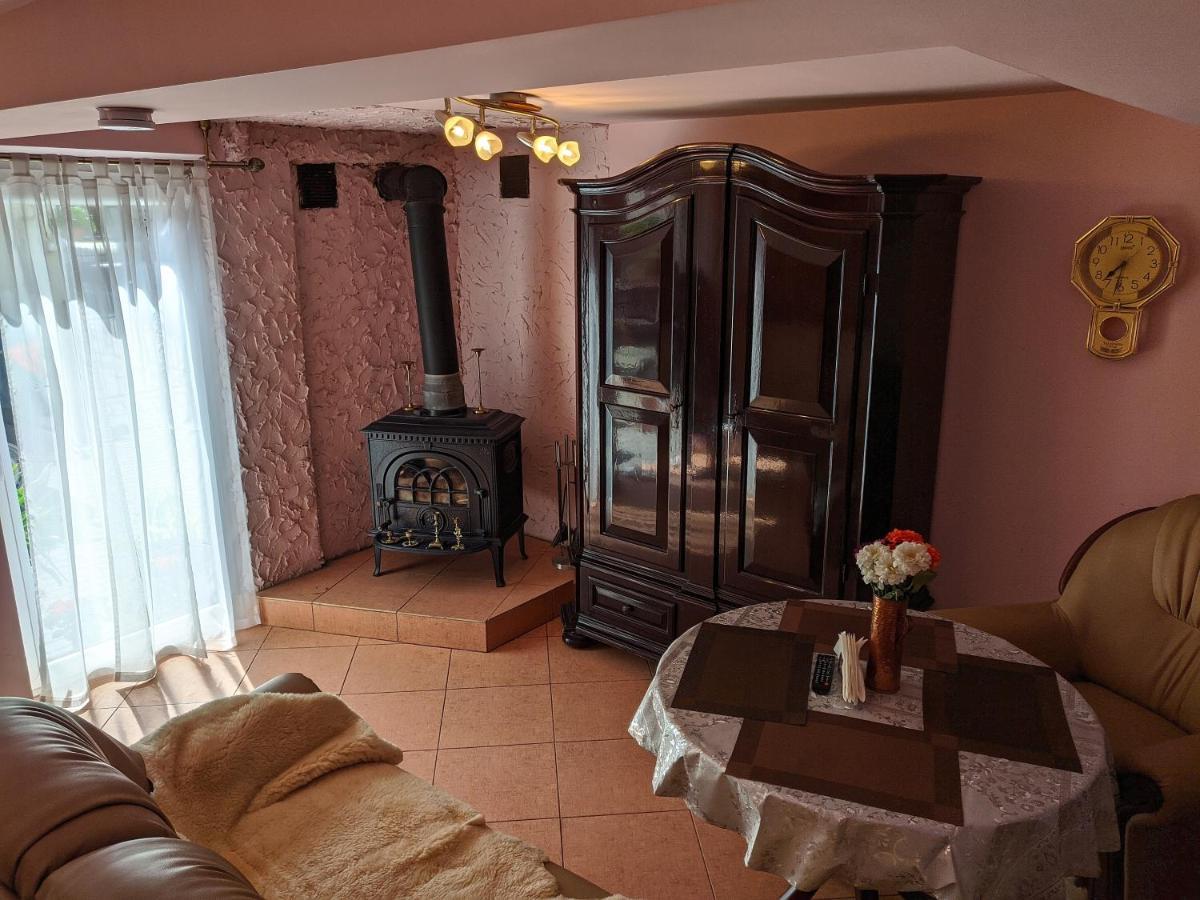 Guest House Nika - Cottages And Rooms In The Heart Of Palanga City Center Exterior foto