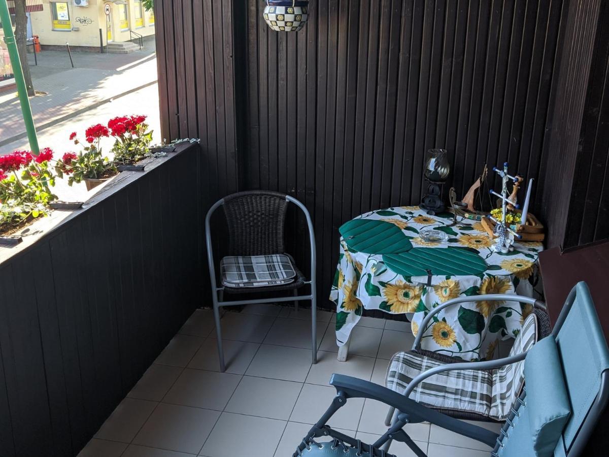 Guest House Nika - Cottages And Rooms In The Heart Of Palanga City Center Exterior foto